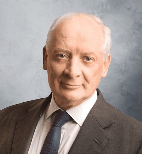 
					Маннингс Роджер<br> Левелин